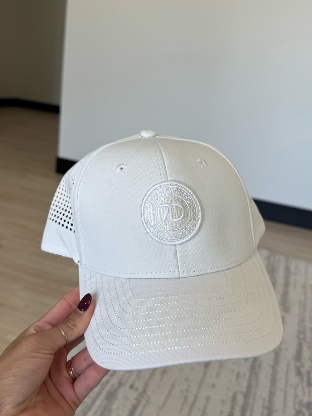 7 Diamonds Hat